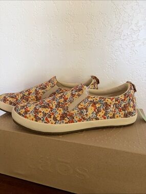 Taos Dandy Canvas Sneakers